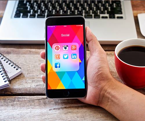 برنامج السوشيال ميديا